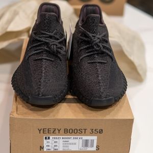 YEEZY BOOST 350 V2 "BLACK REFLECTIVE"